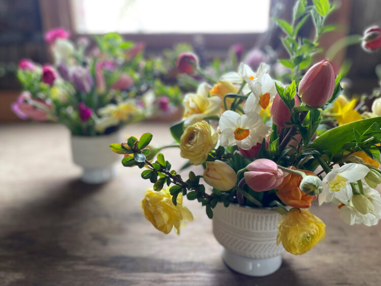 Mother's Day Vase Arrangement (medium) - Image 3