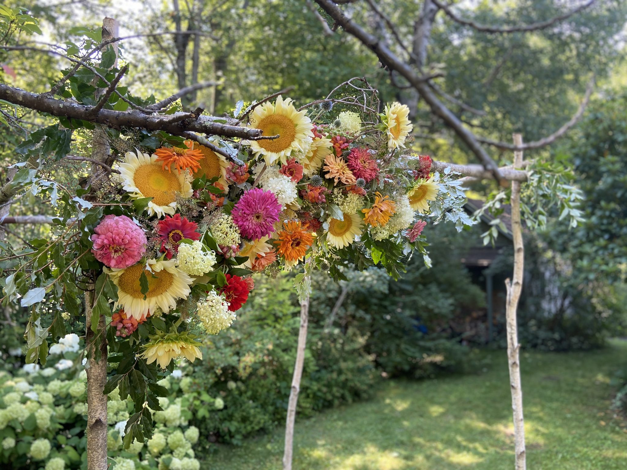 Arbor flower for wedding online